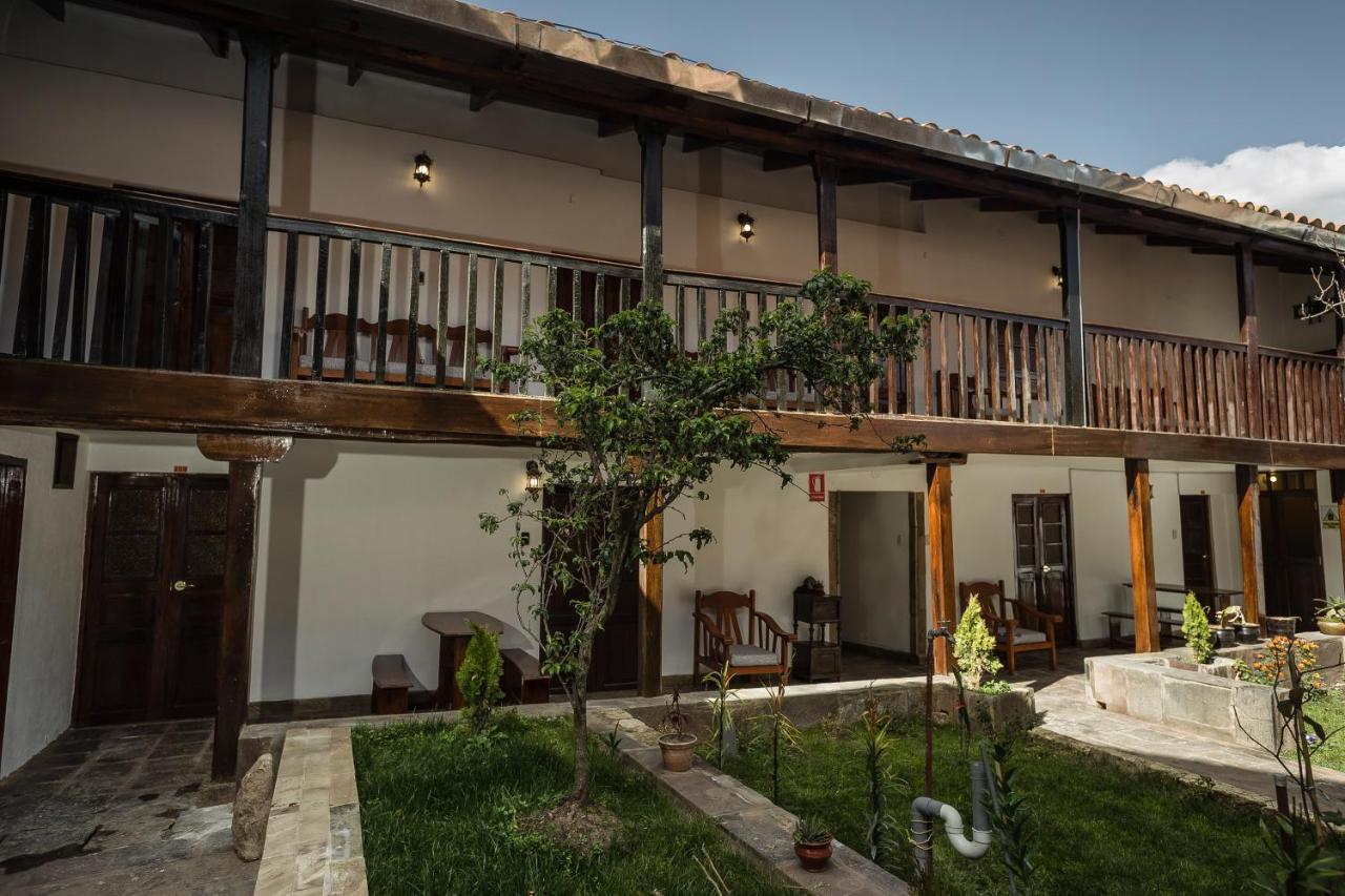 Emilia Hotel กุสโก ภายนอก รูปภาพ
